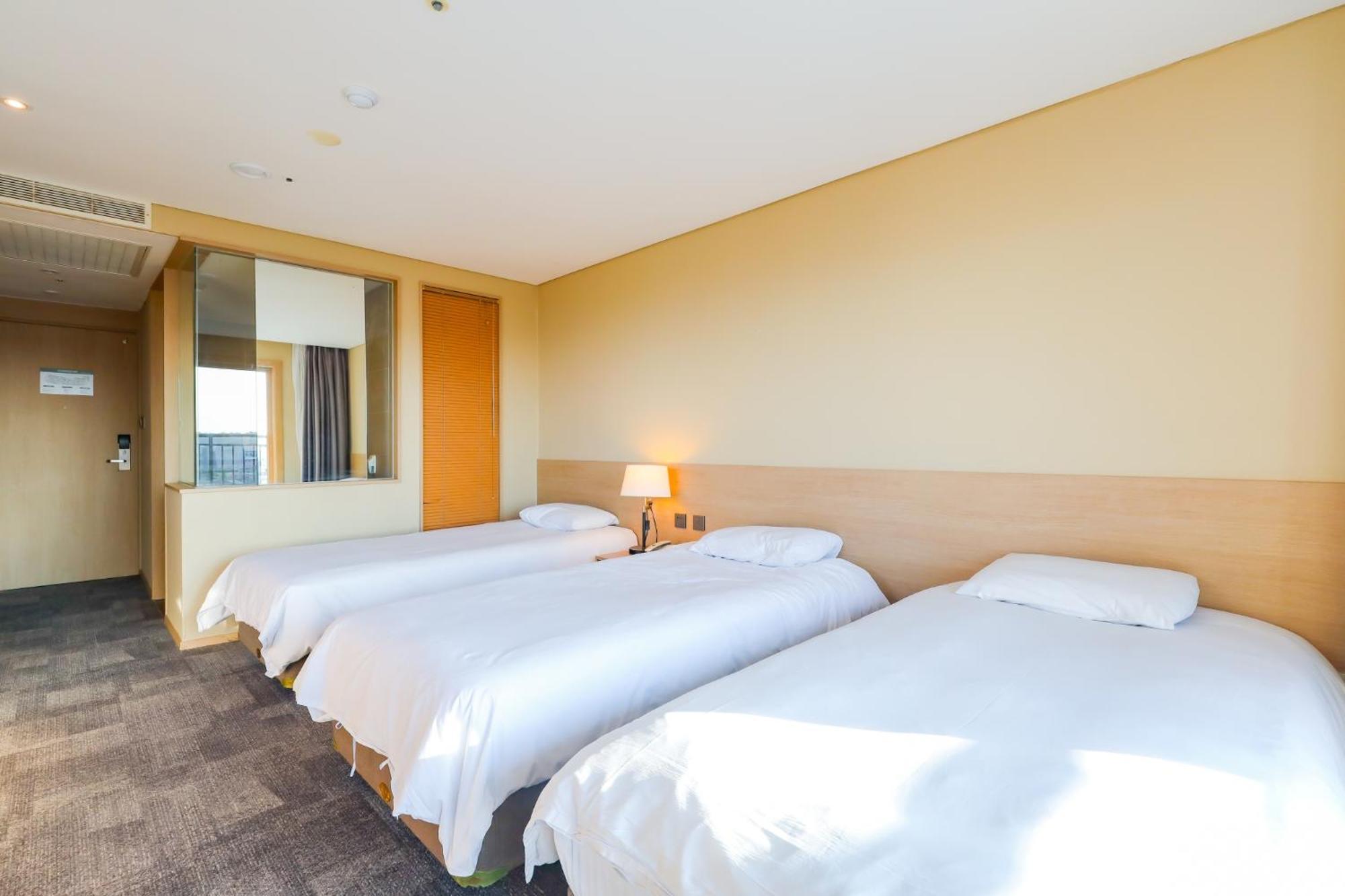 From H The Best Hotel Jeju Seongsan Seogwipo Eksteriør bilde