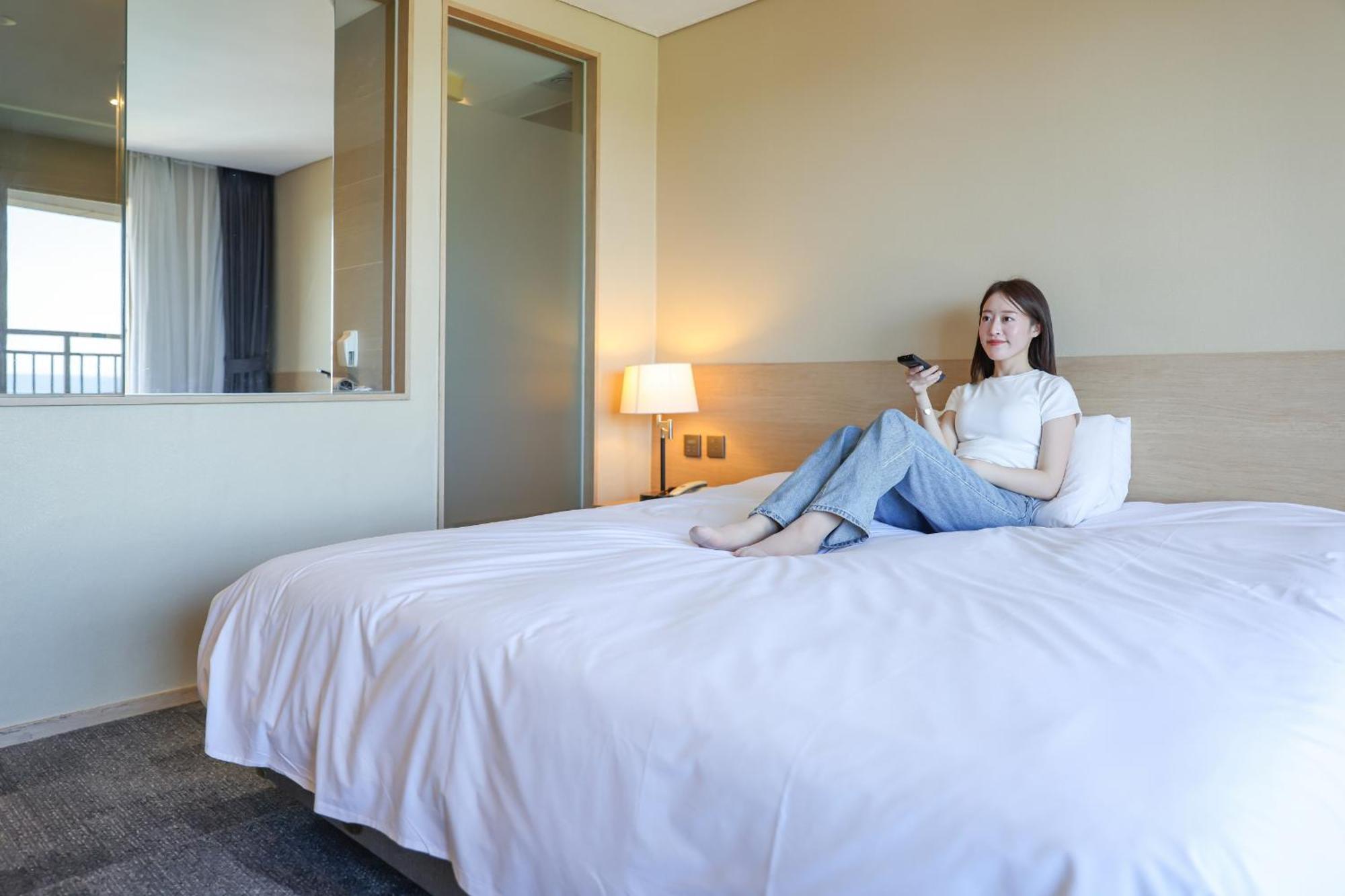 From H The Best Hotel Jeju Seongsan Seogwipo Eksteriør bilde