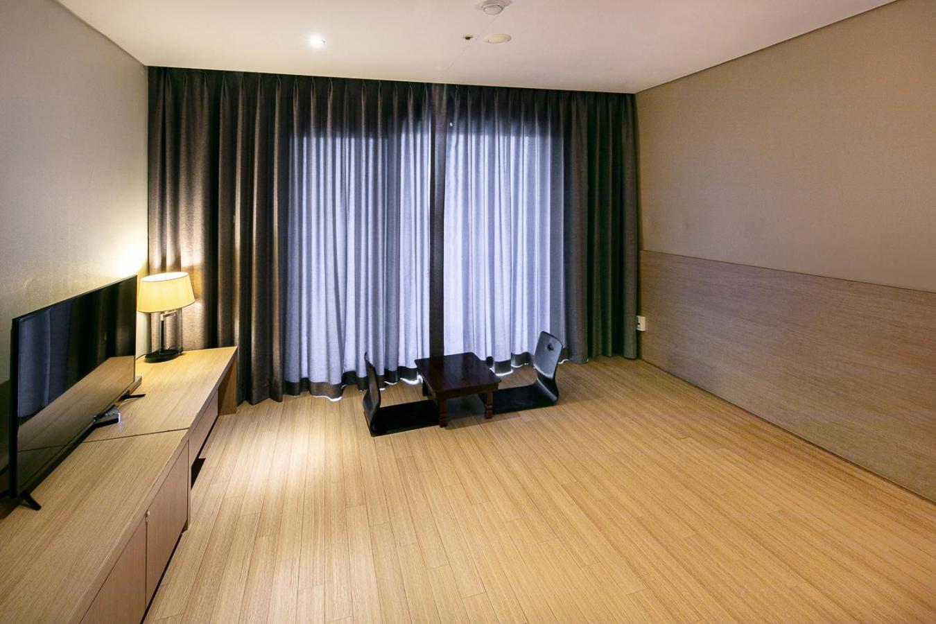 From H The Best Hotel Jeju Seongsan Seogwipo Eksteriør bilde